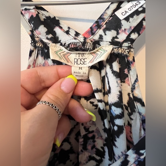 Women’s top - Picture 3 of 3